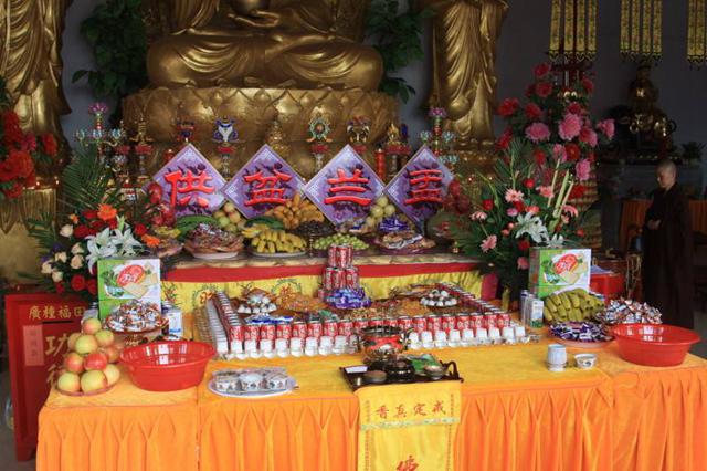 资讯 专题报道 道教的中元节,日期上与佛教的盂兰盆节相重.